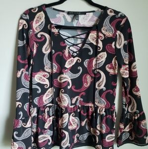 Whitehouse Black Market Blouse